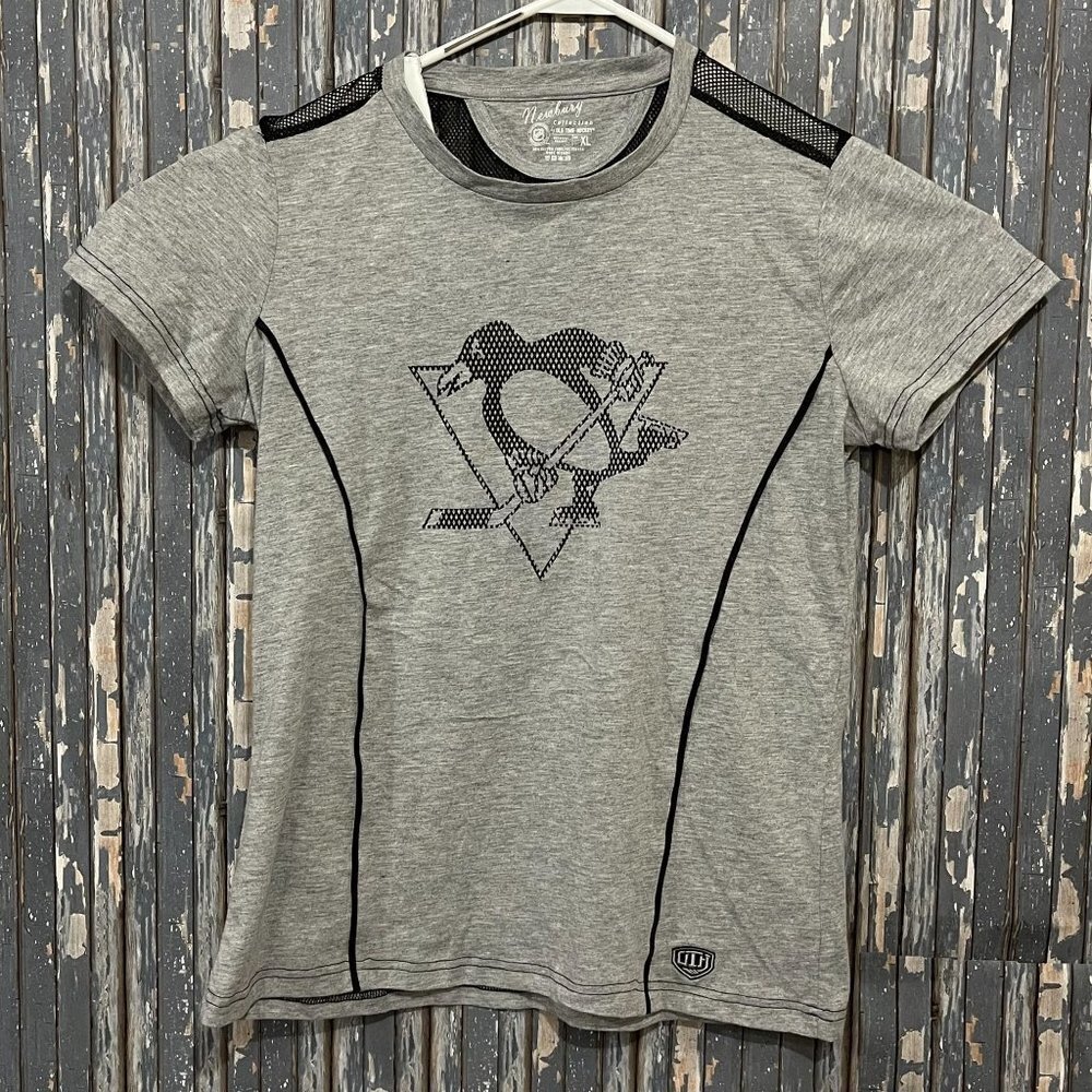 Pittsburgh Penguins Old Time Hockey Newbury Short Sleeve Shirt Womens XL